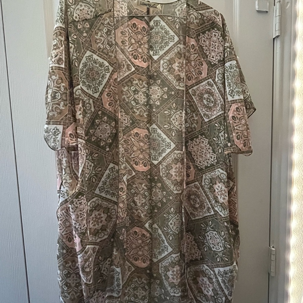 Liberty Love Pink and Green Patterned Kimono